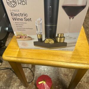 RBT 5-Piece Electric Wine Set